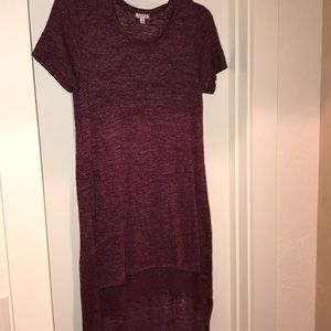 Hi-Low burgundy tunic top. NWOTs